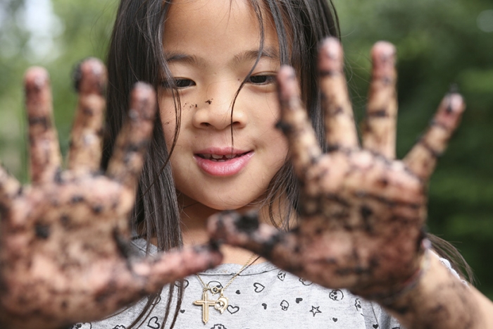 Why Kids Don't Like Getting Dirty Anymore, and Why It's a Problem – New  Harbinger Publications, Inc